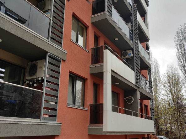 Двустаен апартамент в Варна, ХЕИ - 58 кв.м за 2328 €/кв.м - Снимка #1