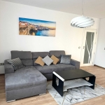 Дава се под наем Тристаен апартамент в София, Кръстова вада - 86 кв.м за 714 € - Снимка #1