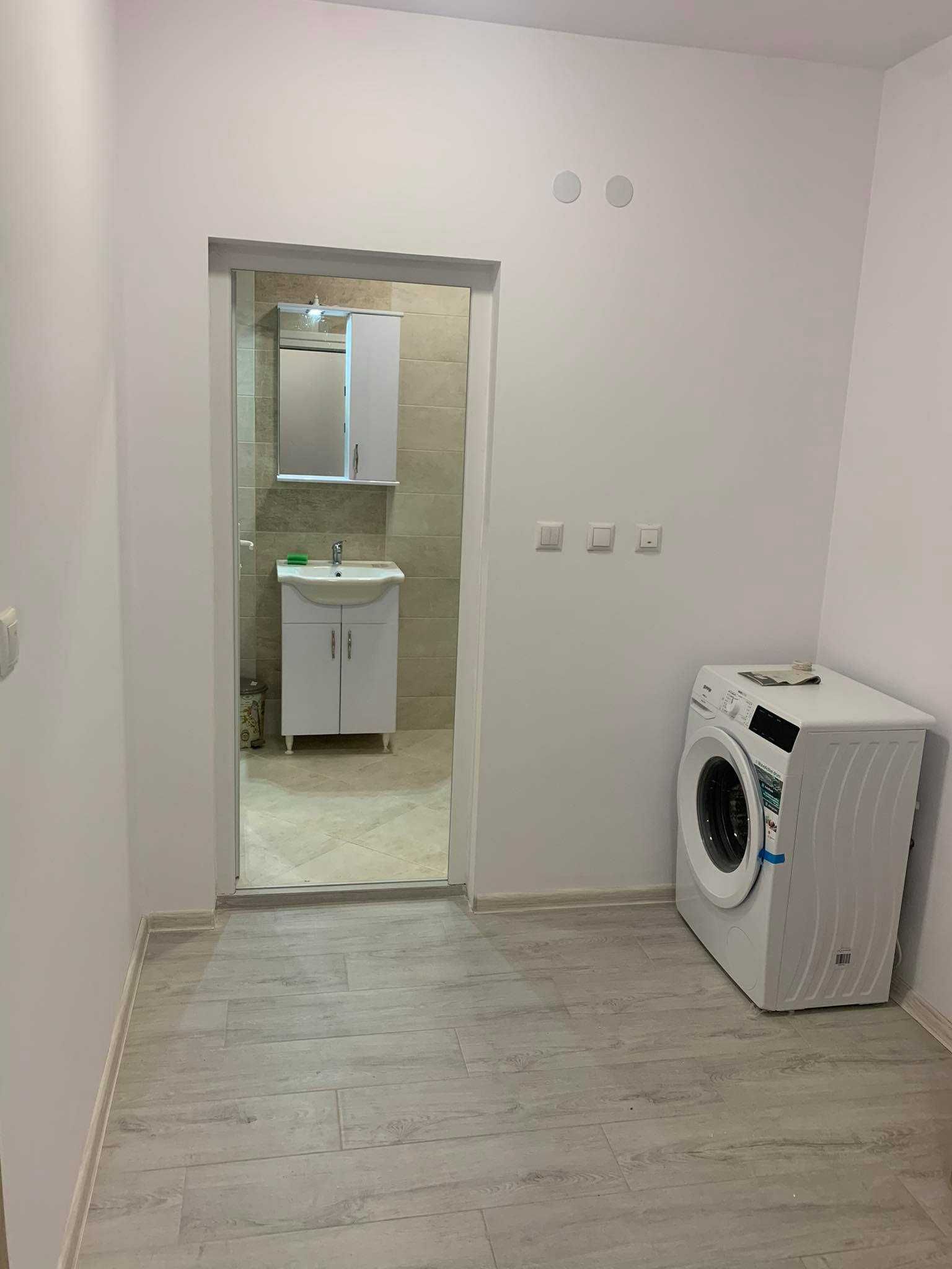 Дава се под наем Двустаен апартамент в Пловдив, Тракия - 60 кв.м за 331.5 € - Снимка #1