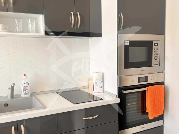 Дава се под наем Тристаен апартамент в Варна, Гръцка махала - 68 кв.м за 750 € - Снимка #1