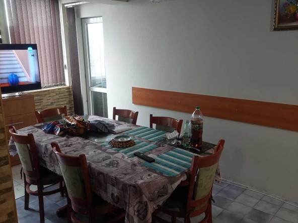 Къща в Варна, Автогара - 400 кв.м за 918 €/кв.м - Снимка #1