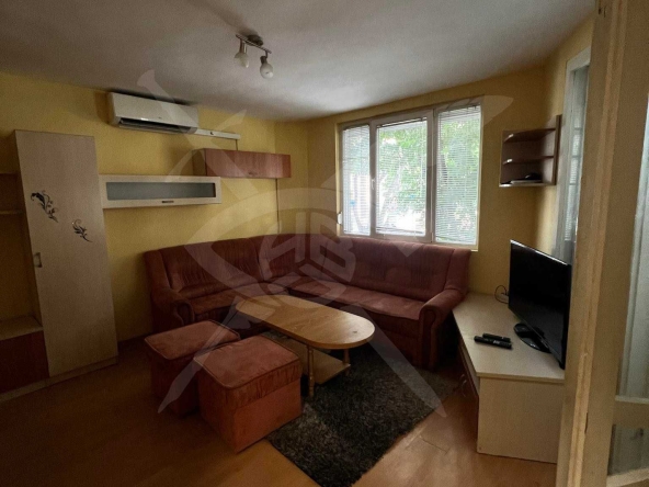 Дава се под наем Двустаен апартамент в Варна, Лятно кино Тракия - 45 кв.м за 375 € - Снимка #1