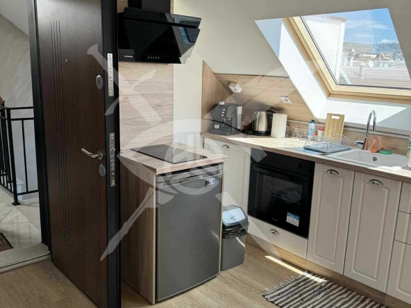 Дава се под наем Едностаен апартамент в Варна, Лятно кино Тракия - 30 кв.м за 425 € - Снимка #1