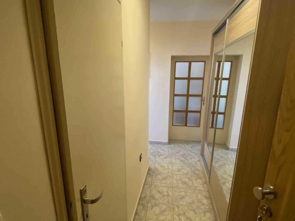 Дава се под наем Тристаен апартамент в Русе, Алеи Възраждане - 70 кв.м за 255 € - Снимка #1