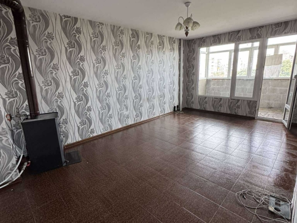 Двустаен апартамент в Казанлък - 70 кв.м за 948 €/кв.м - Снимка #1