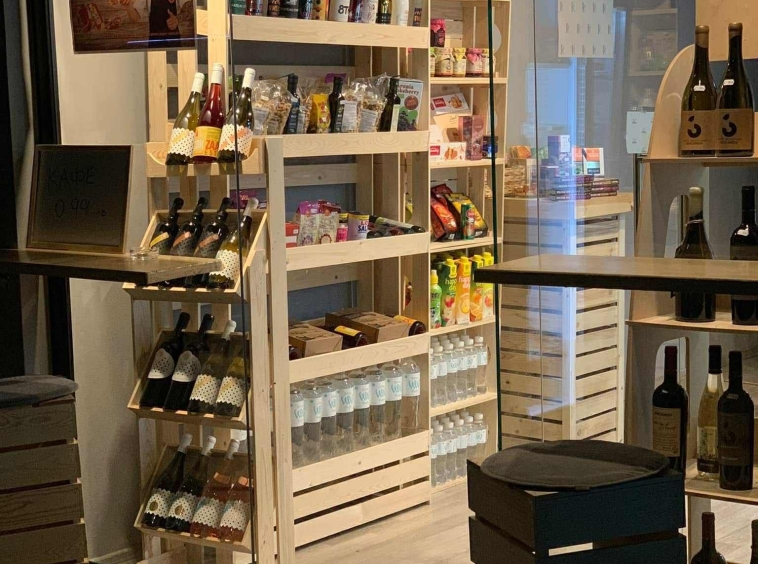 Магазин в София, Център - 25 кв.м за 306 €/кв.м - Снимка #1