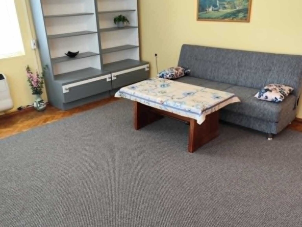 Дава се под наем Етаж от къща в Аксаково - 89 кв.м за 357 € - Снимка #1