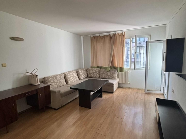 Дава се под наем Двустаен апартамент в София, Красно село - 60 кв.м за 562 € - Снимка #1