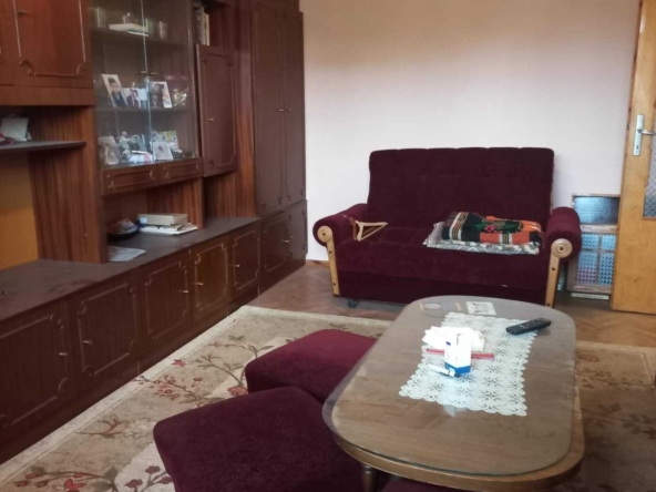 Тристаен апартамент в Плевен, Мара Денчева - 80 кв.м за 1563 €/кв.м - Снимка #1