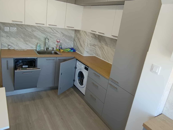 Дава се под наем Двустаен апартамент в София, Люлин 7 - 65 кв.м за 612 € - Снимка #1