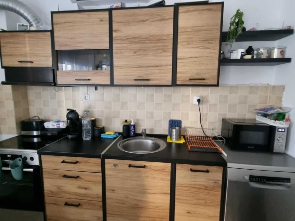 Тристаен апартамент в Асеновград - 85 кв.м за 1683 €/кв.м - Снимка #1