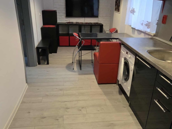 Дава се под наем Тристаен апартамент в София, Гео Милев - 50 кв.м за 540 € - Снимка #1