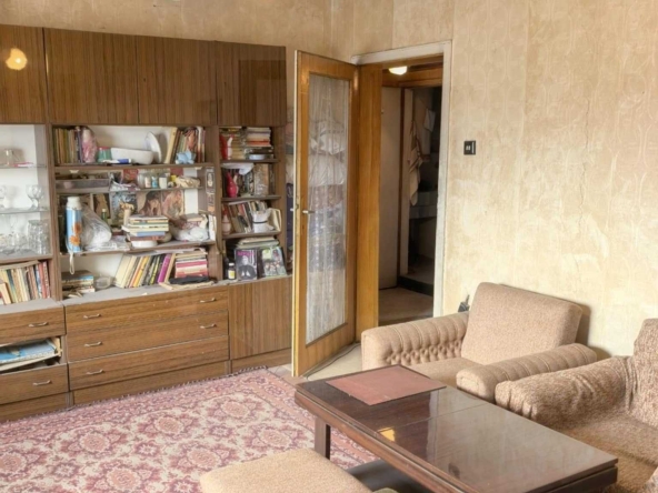 Двустаен апартамент в Плевен, Идеален център - 67 кв.м за 1568 €/кв.м - Снимка #1