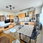 Дава се под наем Тристаен апартамент в Пловдив, Южен - 75 кв.м за 450 € - Снимка #1