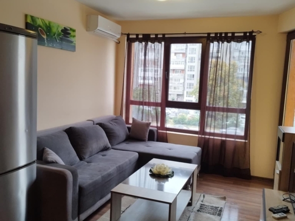 Дава се под наем Двустаен апартамент в Варна, Победа - 65 кв.м за 480 € - Снимка #1