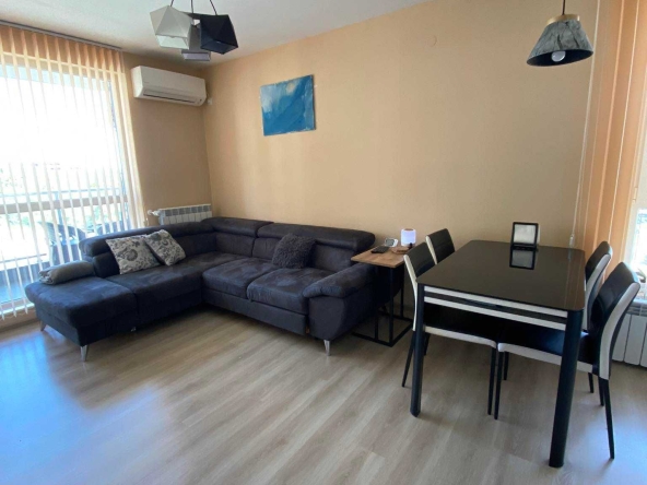 Дава се под наем Двустаен апартамент в Пловдив, Кючук Париж - 75 кв.м за 375 € - Снимка #1