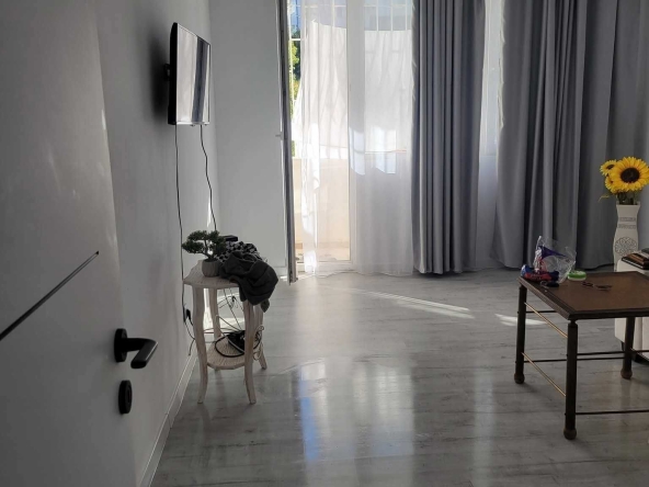 Дава се под наем Тристаен апартамент в Варна, Младост 1 - 62 кв.м за 500 € - Снимка #1