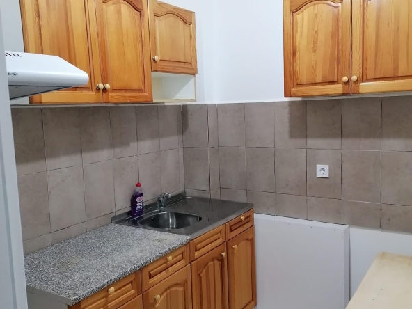 Дава се под наем Тристаен апартамент в Пловдив, Кючук Париж - 75 кв.м за 357 € - Снимка #1