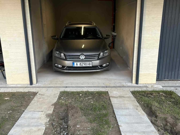 Дава се под наем Гараж / Паркомясто в София, Овча купел - 20 кв.м за 150 € - Снимка #1