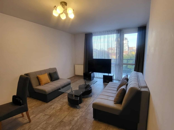 Дава се под наем Тристаен апартамент в София, Център - 96 кв.м за 749 € - Снимка #1