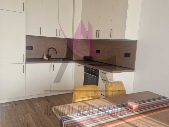 Дава се под наем Двустаен апартамент в Варна, Младост 1 - 65 кв.м за 562 € - Снимка #1