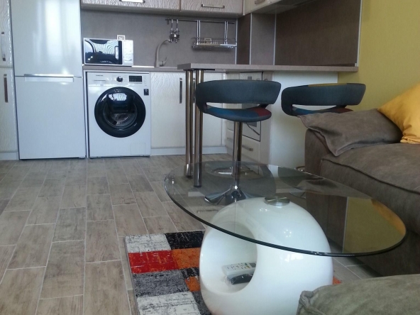 Дава се под наем Двустаен апартамент в Пловдив, Южен - 62 кв.м за 434 € - Снимка #1