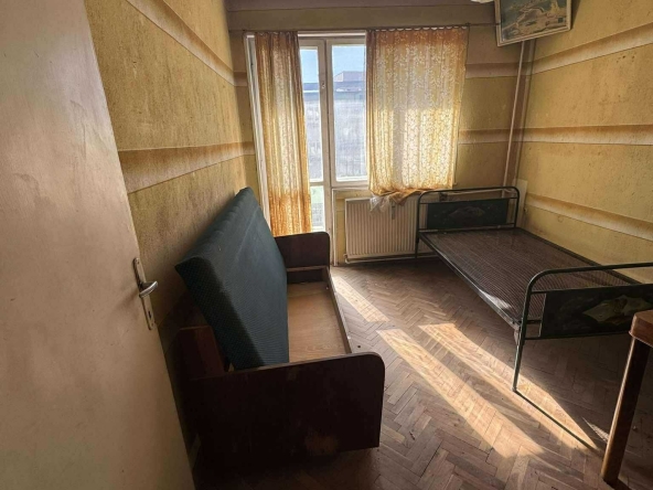 Четиристаен апартамент в Казанлък - 100 кв.м за 1158 €/кв.м - Снимка #1