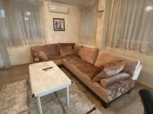 Дава се под наем Двустаен апартамент в Пловдив, Кършияка - 75 кв.м за 450 € - Снимка #1