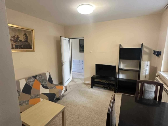 Дава се под наем Тристаен апартамент в София, Симеоново - 70 кв.м за 509.49 € - Снимка #1