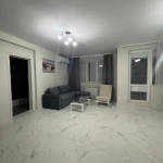 Дава се под наем Тристаен апартамент в София, Надежда 2 - 96 кв.м за 830 € - Снимка #1