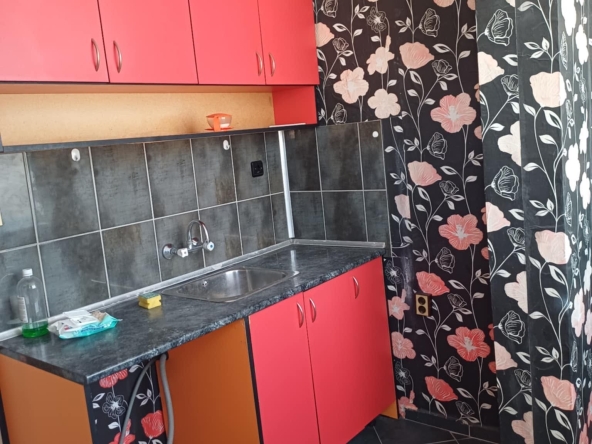 Дава се под наем Двустаен апартамент в Търговище, Вароша - 65 кв.м за 75000 € - Снимка #1