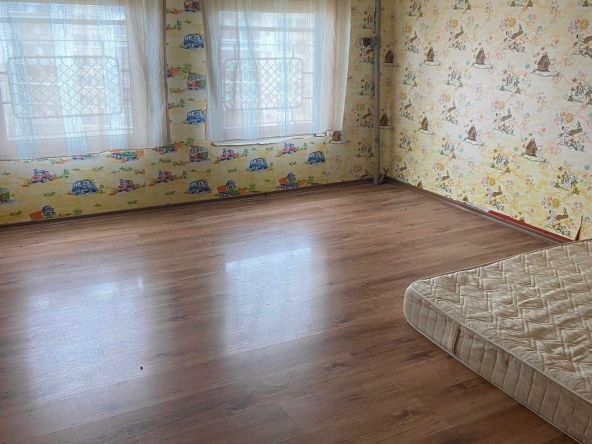 Тристаен апартамент в София, Гео Милев - 70 кв.м за 2643 €/кв.м - Снимка #1