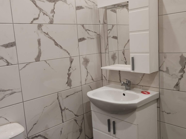 Двустаен апартамент в Карнобат - 60 кв.м за 850 €/кв.м - Снимка #1