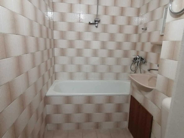 Дава се под наем Двустаен апартамент в Пловдив, Младежки Хълм - 40 кв.м за 269.28 € - Снимка #1