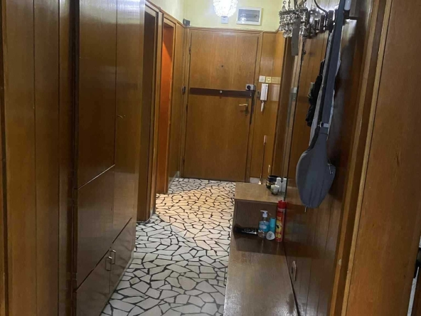 Дава се под наем Двустаен апартамент в София, Изток - 90 кв.м за 510 € - Снимка #1