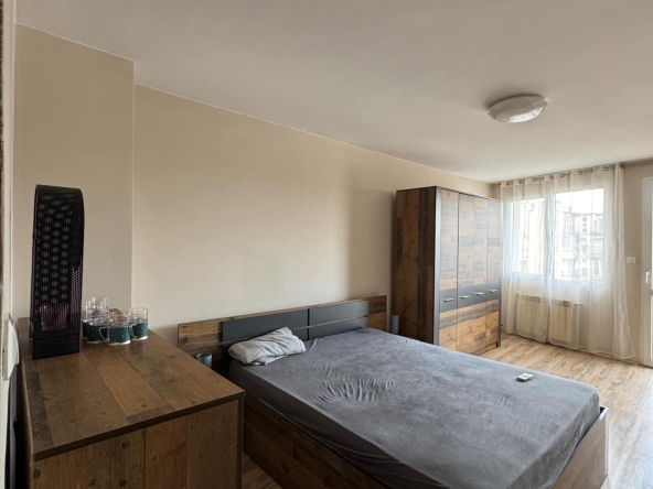 Дава се под наем Тристаен апартамент в София, Мусагеница - 80 кв.м за 866.49 € - Снимка #1