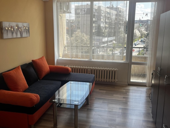 Дава се под наем Тристаен апартамент в София, Сухата река - 100 кв.м за 647.19 € - Снимка #1