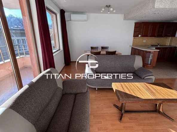 Дава се под наем Тристаен апартамент в Пловдив, Център - 94 кв.м за 765 € - Снимка #1