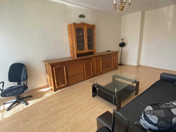 Дава се под наем Двустаен апартамент в София, Младост 1 - 75 кв.м за 348.84 € - Снимка #1