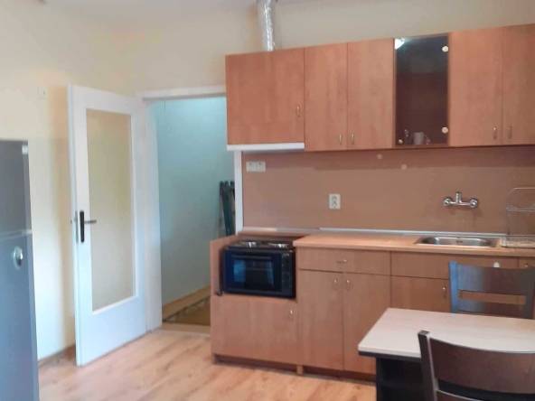 Дава се под наем Двустаен апартамент в Пловдив, Тракия - 50 кв.м за 357 € - Снимка #1