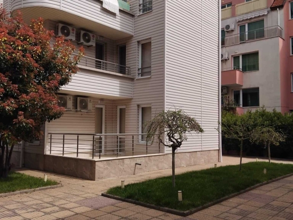 Двустаен апартамент в Сливен, Българка - 55 кв.м за 760 €/кв.м - Снимка #1