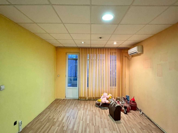 Тристаен апартамент в Казанлък - 84 кв.м за 438 €/кв.м - Снимка #1