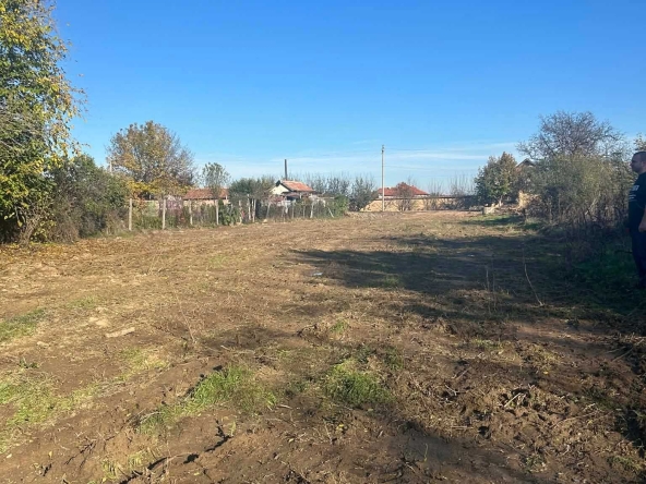 Парцел в с. Юнаците, Област Пазарджик - 1300 кв.м за 13 €/кв.м - Снимка #1