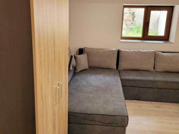 Дава се под наем Едностаен апартамент в Пловдив, Център - 25 кв.м за 200 € - Снимка #1