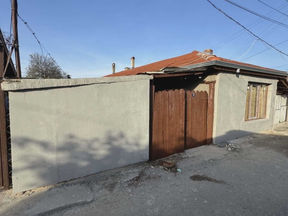 Къща в Силистра, Център - 233 кв.м за 241 €/кв.м - Снимка #1