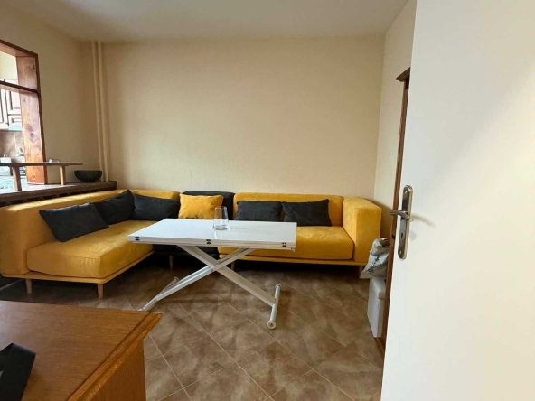 Дава се под наем Тристаен апартамент в София, Дружба 2 - 68 кв.м за 698.19 € - Снимка #1