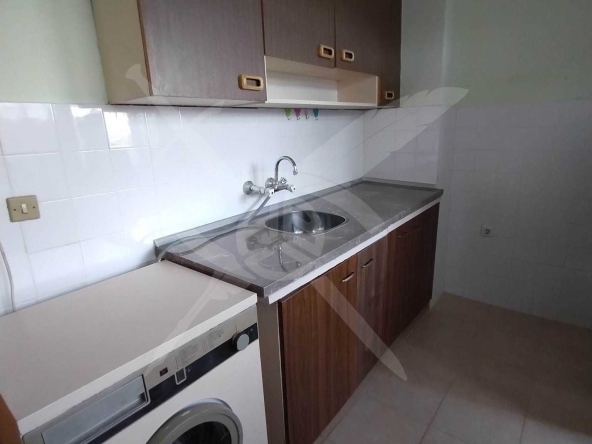 Дава се под наем Тристаен апартамент в Варна, Зимно кино Тракия - 70 кв.м за 373.83 € - Снимка #1