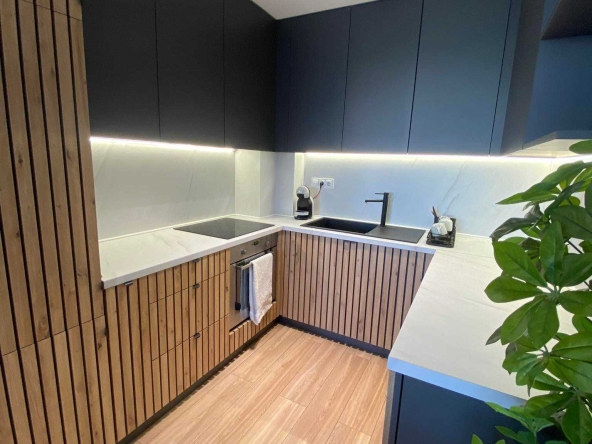 Дава се под наем Двустаен апартамент в Пловдив, Тракия - 60 кв.м за 600 € - Снимка #1