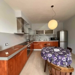 Дава се под наем Тристаен апартамент в Варна, Общината - 120 кв.м за 797.64 € - Снимка #1