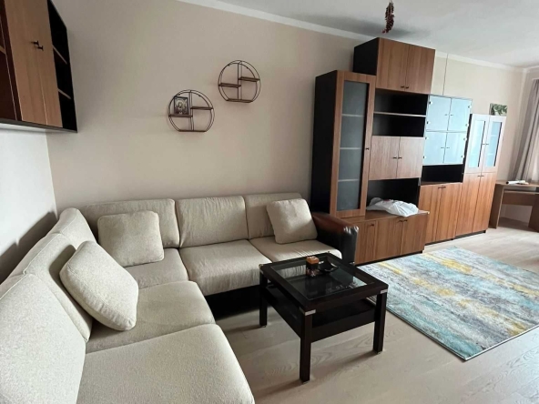 Дава се под наем Тристаен апартамент в София, Лозенец - 70 кв.м за 747.66 € - Снимка #1